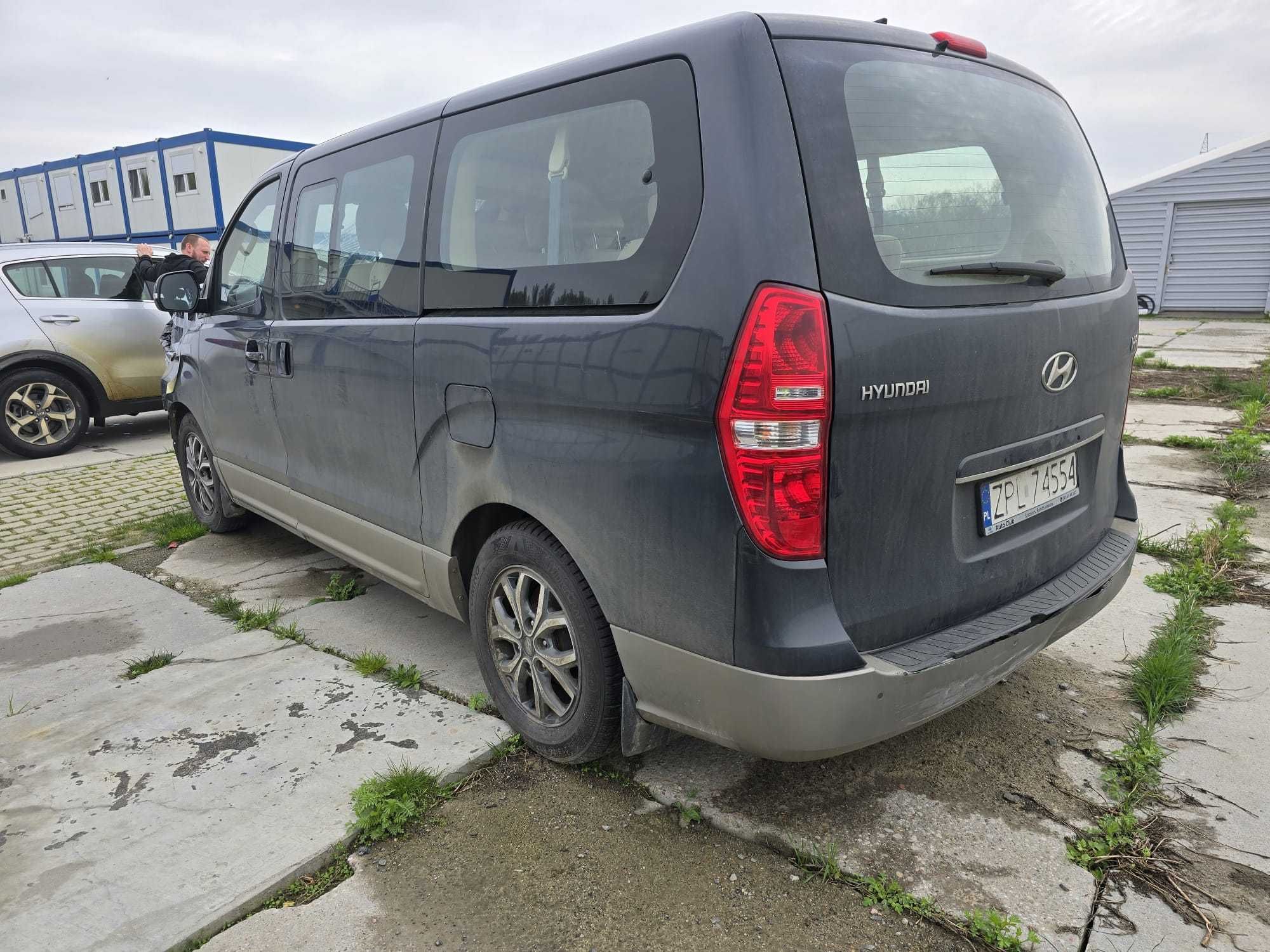 Hyundai H1 Starex 2019r. 2497cm3 125kw