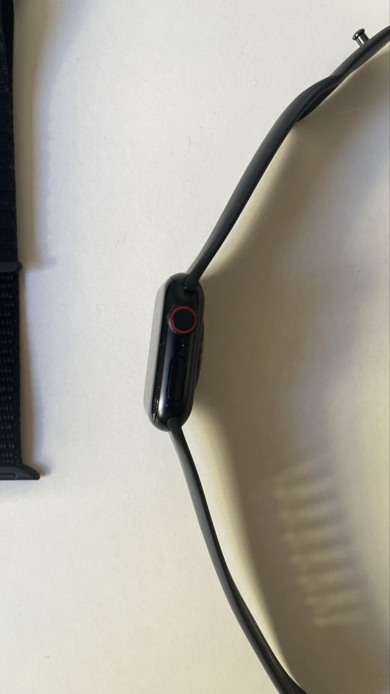 Apple Watch SE 2 (2ª geração) – 40 mm, GPS + Cellular, Cor Preto