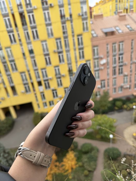 Идеал 100% Аккум iPhone 15 Black 128Gb айфон
