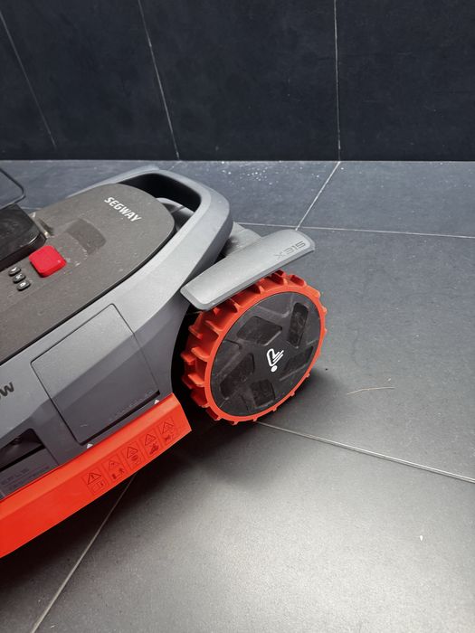 Robot corta relvas (corta sozinho a sua relva) Segway navimow x315