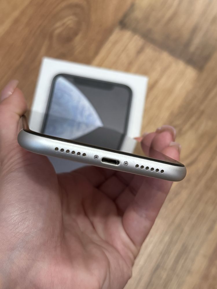 iPhone Xr 64 ГБ iPhone Xr 64 ГБ
