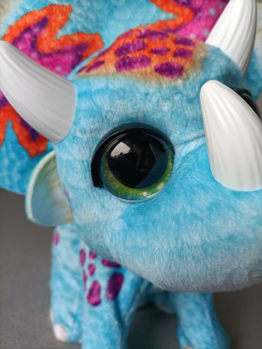 Fur Real Friends dinozaur Triceratops niebieski