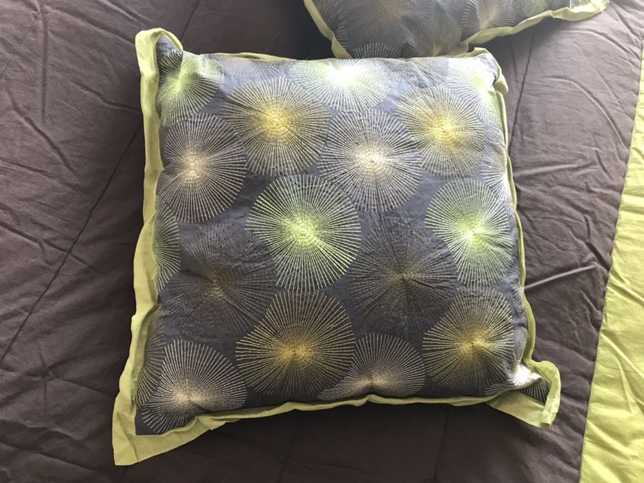 VOX Narzuta na łóżko DEVON 224x223 plus 2 poszewki na poduszki