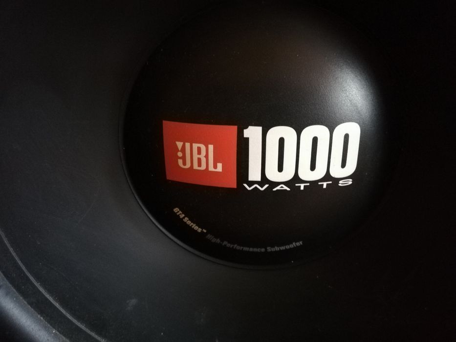 Sprzedam skrzynię basową JBL