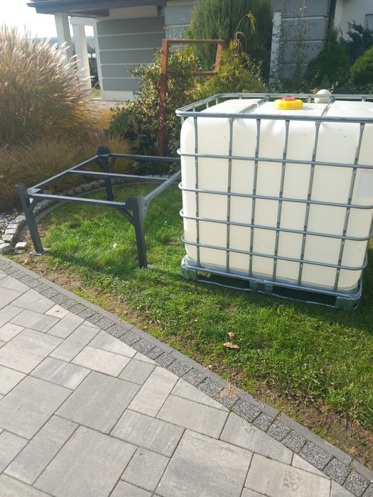 Mauzer 1000l z podstawa