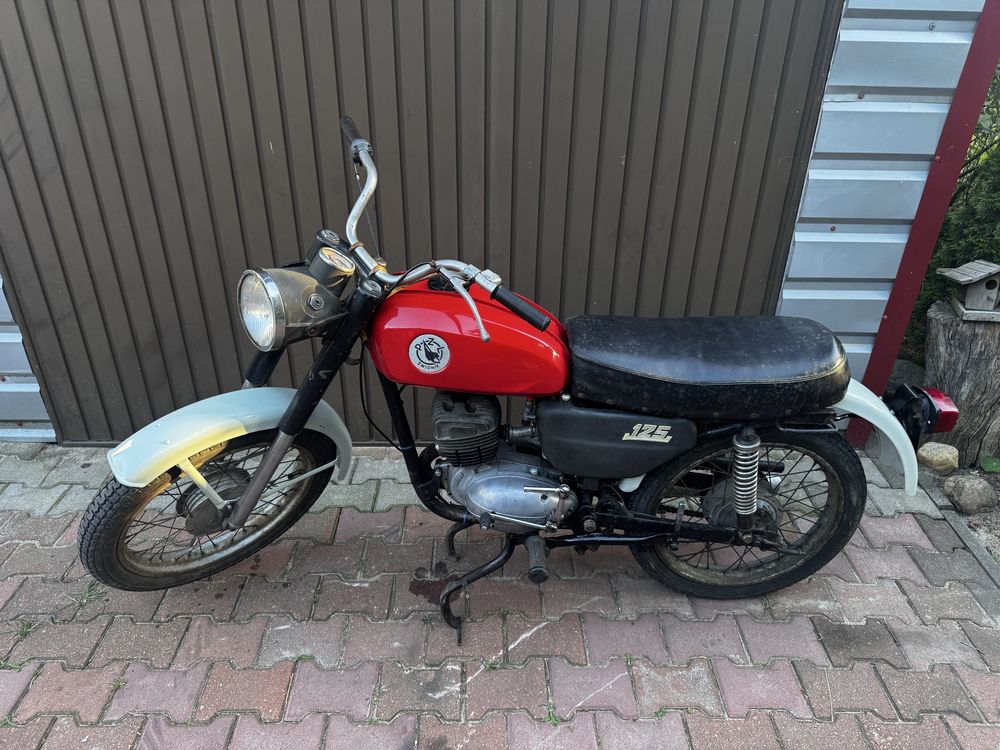 Wsk 125 85rok ( wfm shl junak )