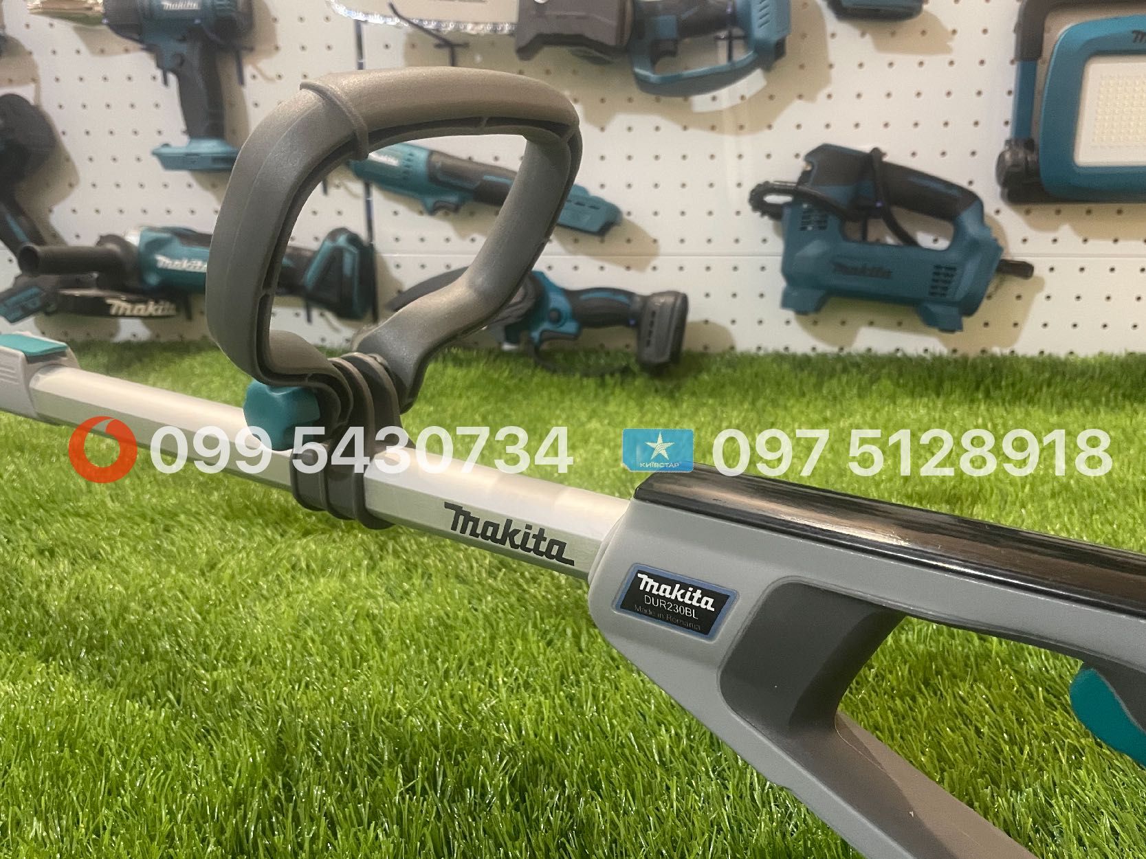 Триммер косарка Makita DUR230BL для газону каркас без Акумулятора коса