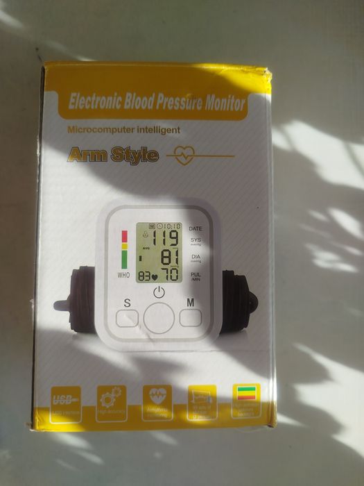 Електронний тонометр    Тонометр цифровий    Электронный тонометр
