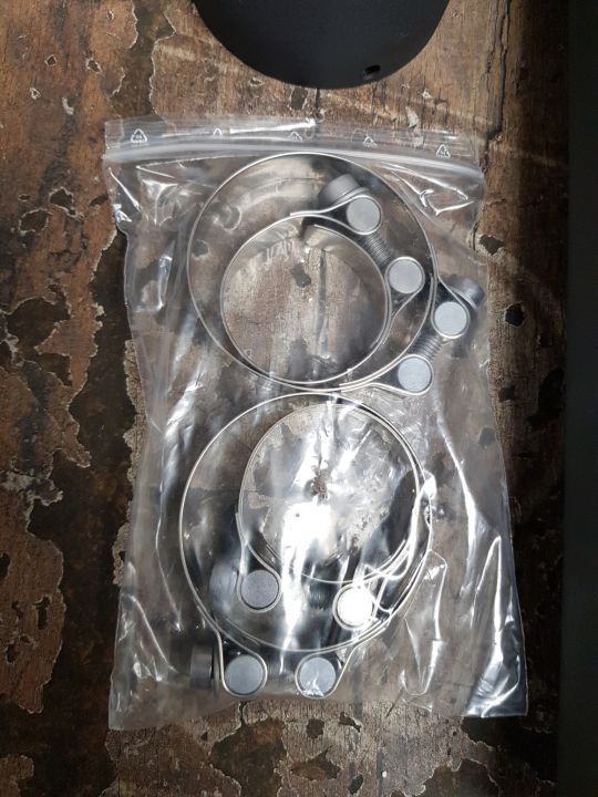 Fabrycznie nowe tłumiki Akrapovic Harley Davidson Sportster