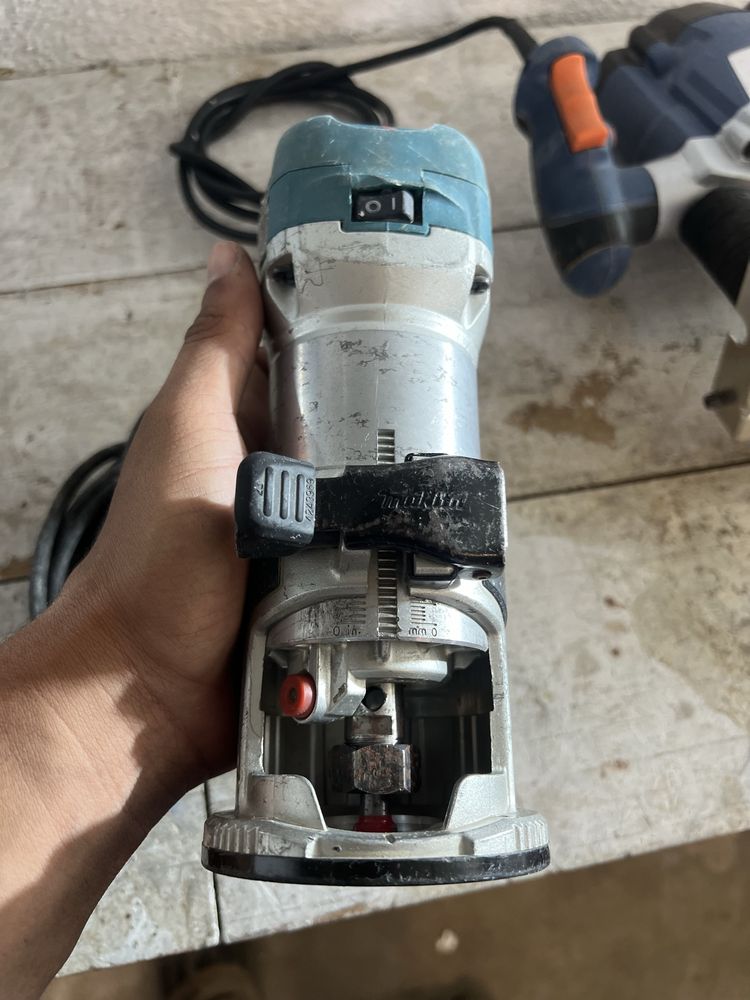 Tupis multifunções 710W makita