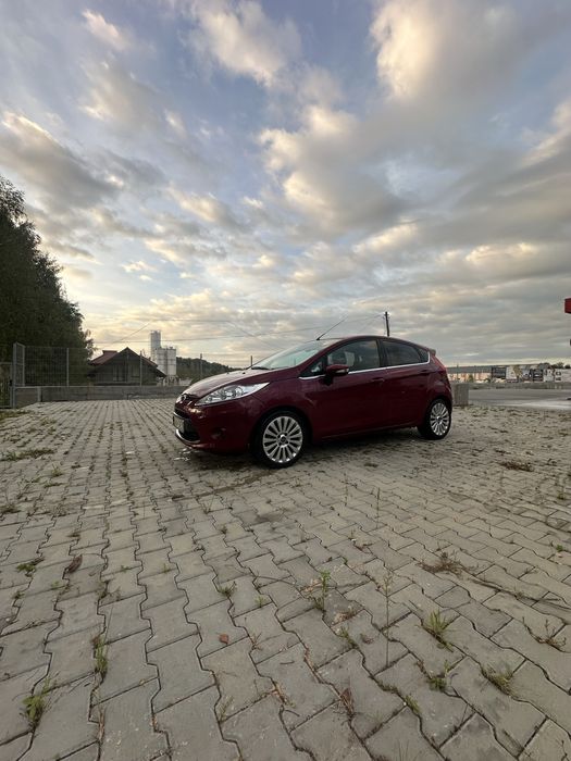Ford Fiesta mk7 . Gaz . Nowa butla . Świetny stan .