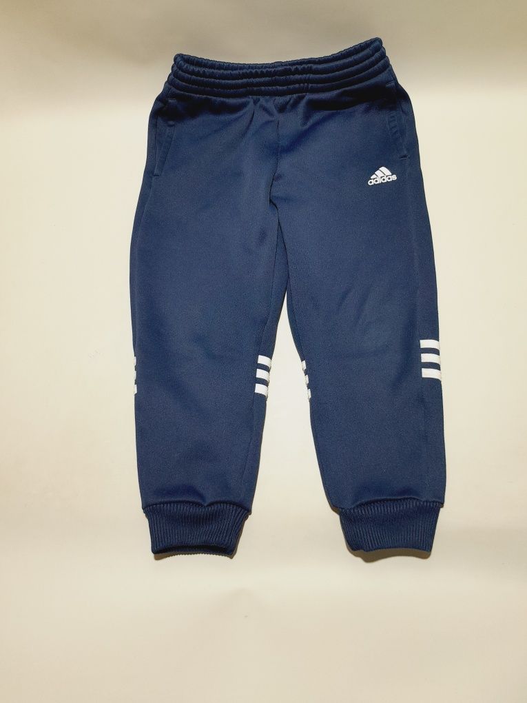 Спортивный костюм детский Adidas на 4-5 лет
