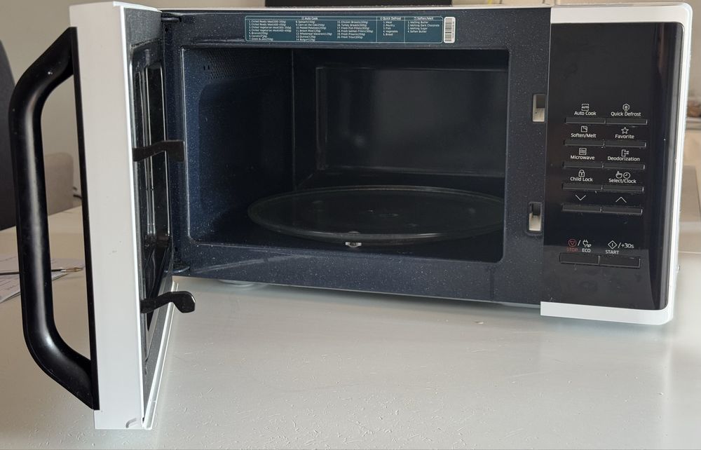Microondas Samsung 23L