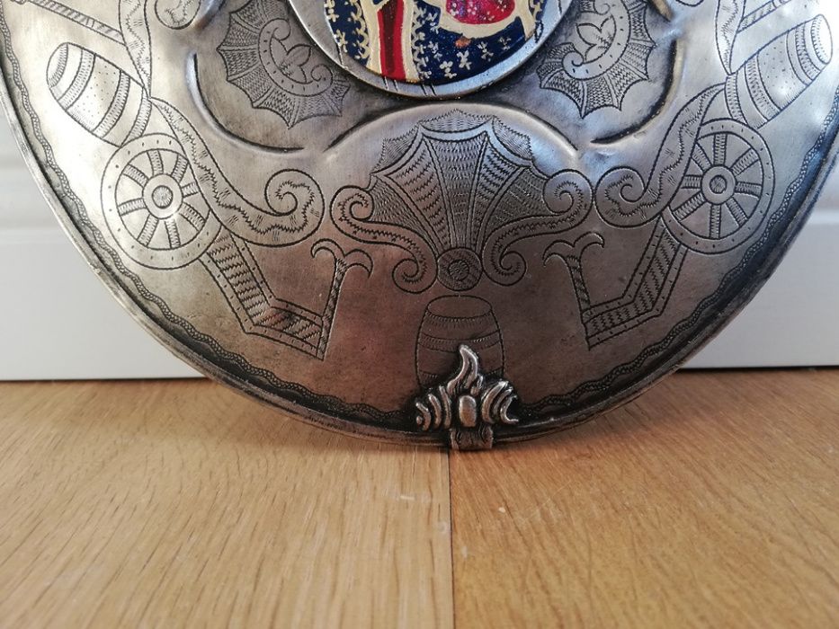 Piękny ryngraf z Matką Boską Częstochowską, polecam, grawerowany