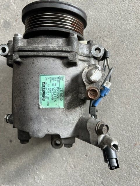 Compressor de Ac Mitsubishi Grandis 2.0