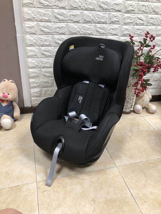 Автокрісло Britax Römer TRIFIX2 i-SIZE Група 1 (9-18 кг) Isofix