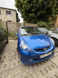 Niebieska honda jazz