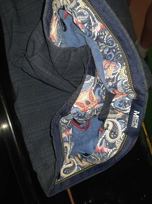 Нові та стильні брюки р.48 довжина 105см.