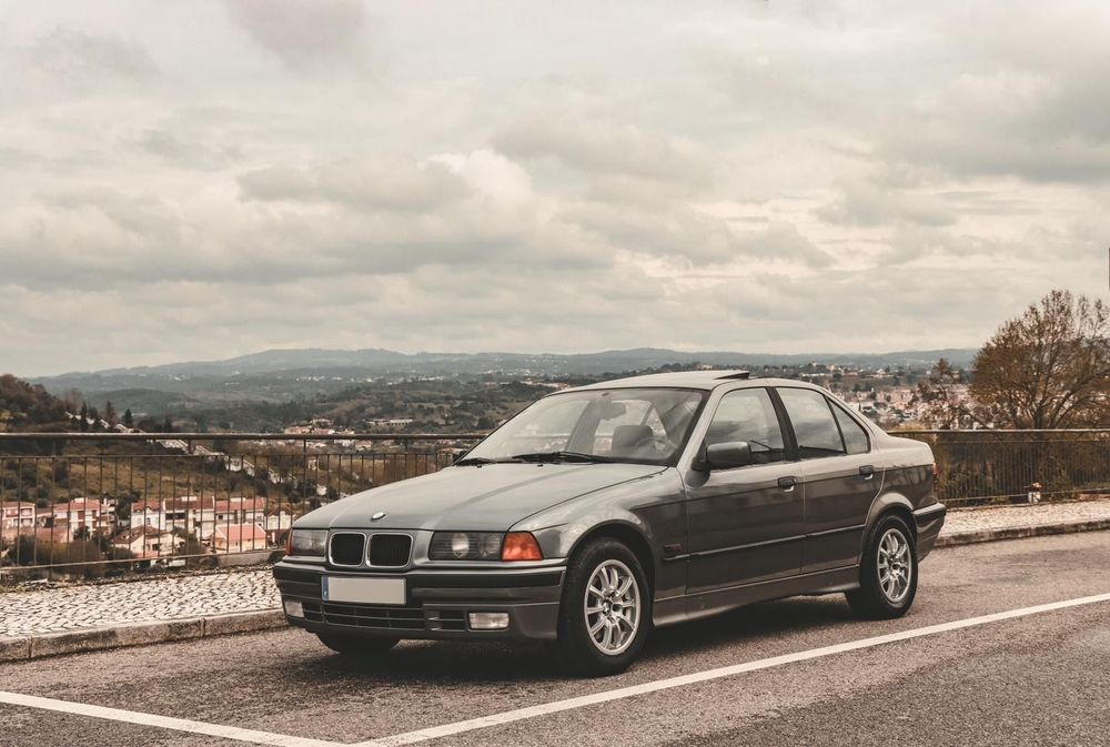 BMW 318 iS