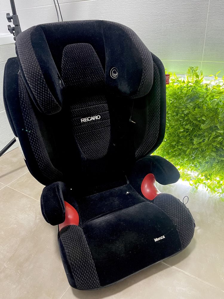 Автокресло Recaro Monza