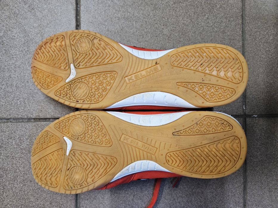 Buty halowe Kelme rozmiar 41
