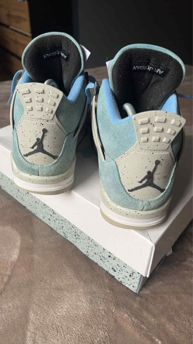 Jordan 4 unc niebieskie