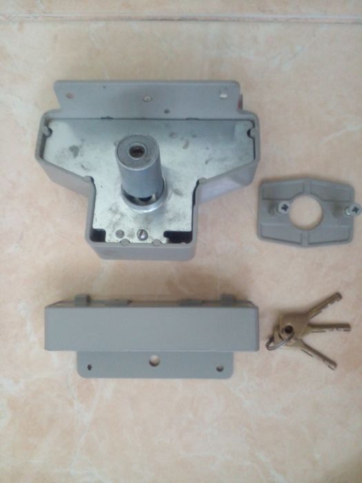 Продается накладной замок