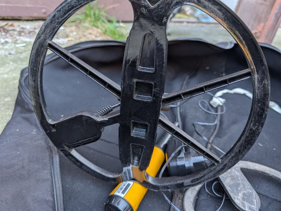 Wukrywacz metali Minelab  Etrac