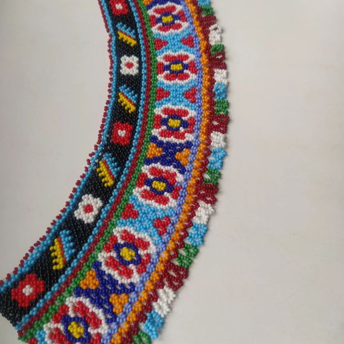 Силянка. Українське намисто до вишиванки. Кольє з бісеру