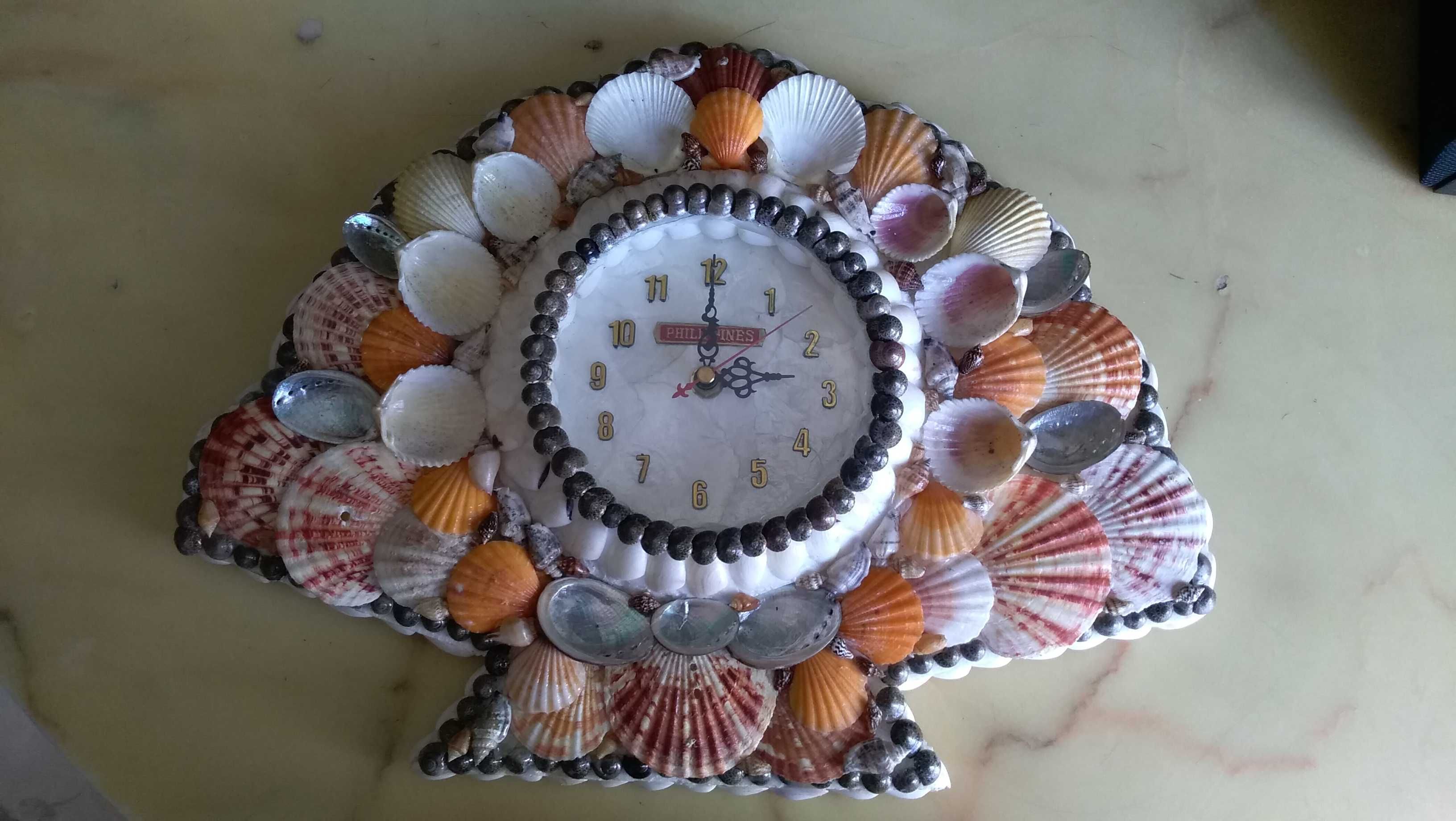 настенные часы с ракушек из Филиппин