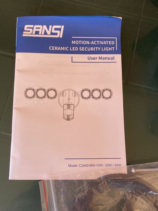 Refletor LED com sensor de movimento