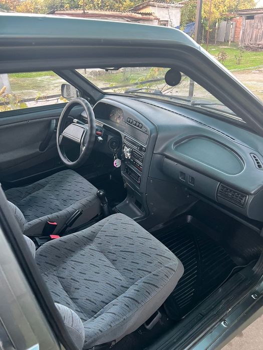 Ваз-2114 в очень хорошем состоянии.