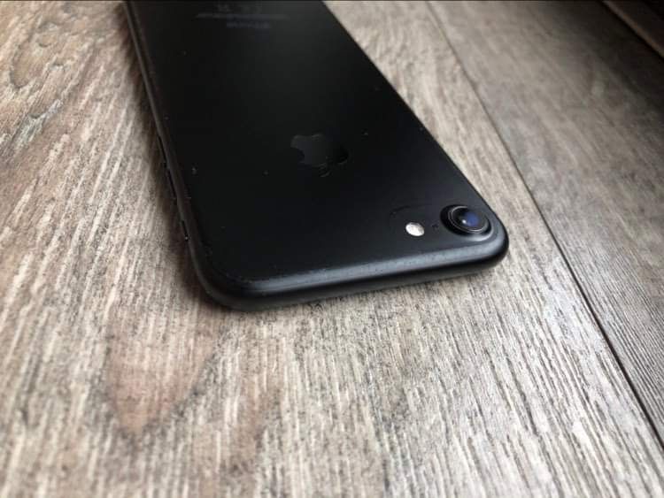 iPhone 7 (czarny/32GB)