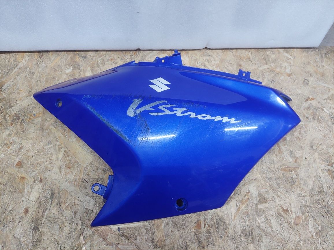 Suzuki dl 650 v-storm owiewka prawa boczek bok plastik
