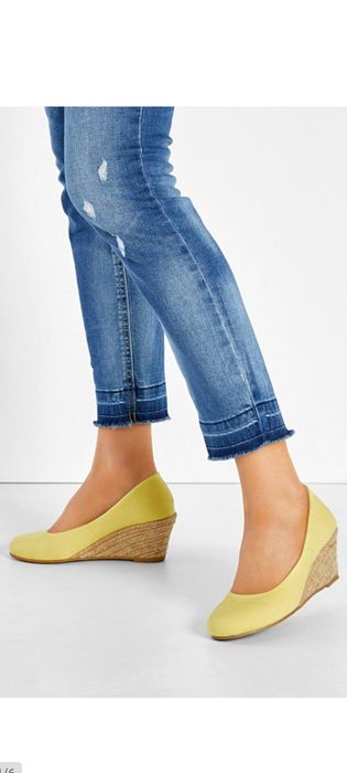 Nowe Czułenka na koturnie 37