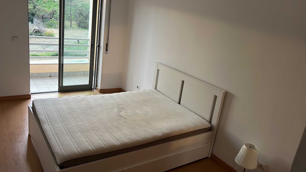 Cama IKEA Songesand 140x200cm com arrumação