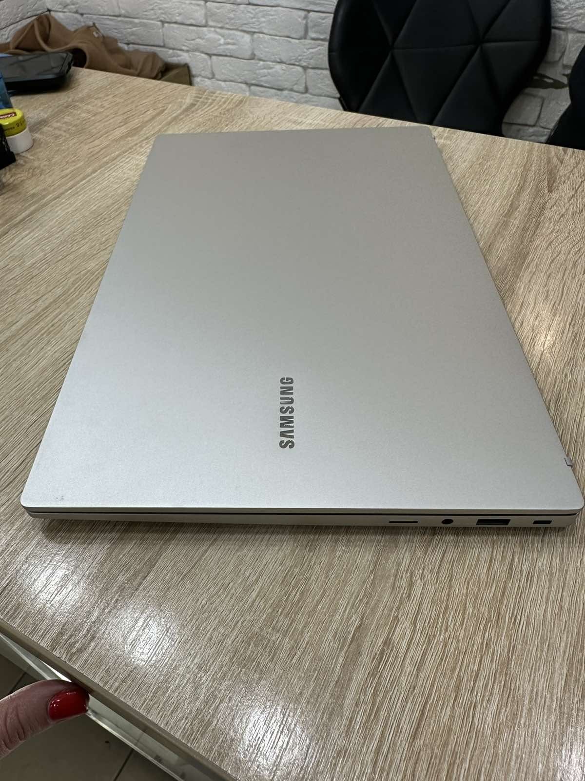 Samsung Galaxy Book 3