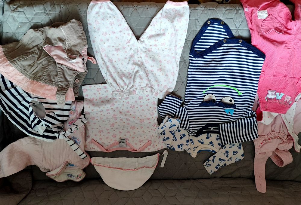 Ubranka ciuchy dla niemowlaka noworodka rozmiar 56 - 62, po 3 zł