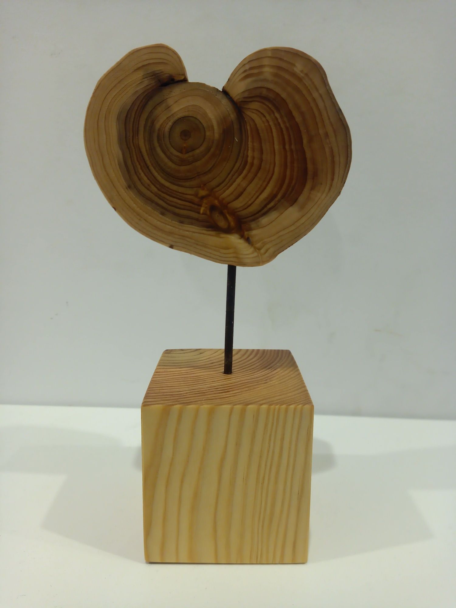Rzeźba Serce serduszko drewniane z drewna vintage