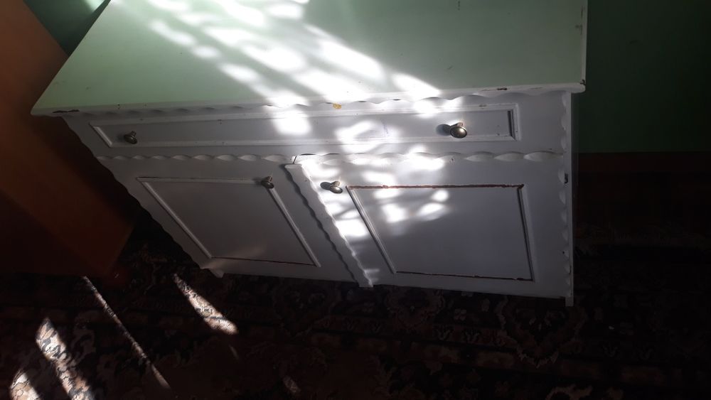 Komoda drewniana biała