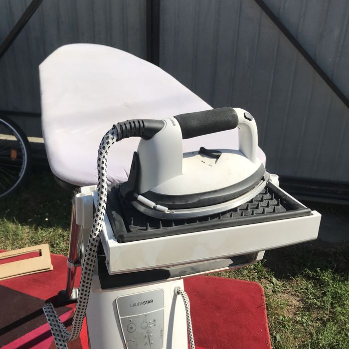 Прасувальна система Laurastar S