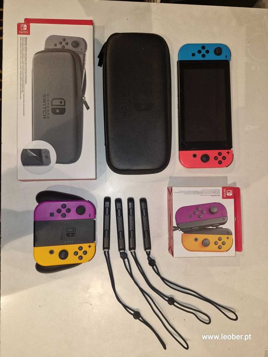 Nitendo Switch + Capa + 4 comandos + 7 jogos