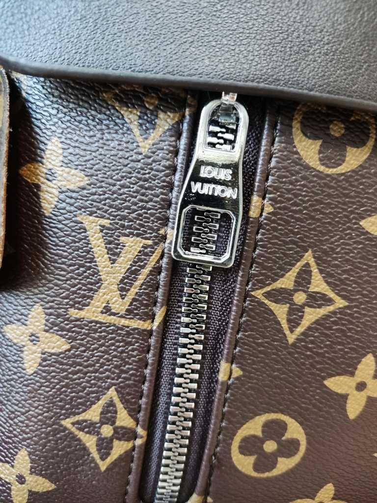 LOUIS VUITTON męska torba Listonoszka, skóra, Francja 05-42