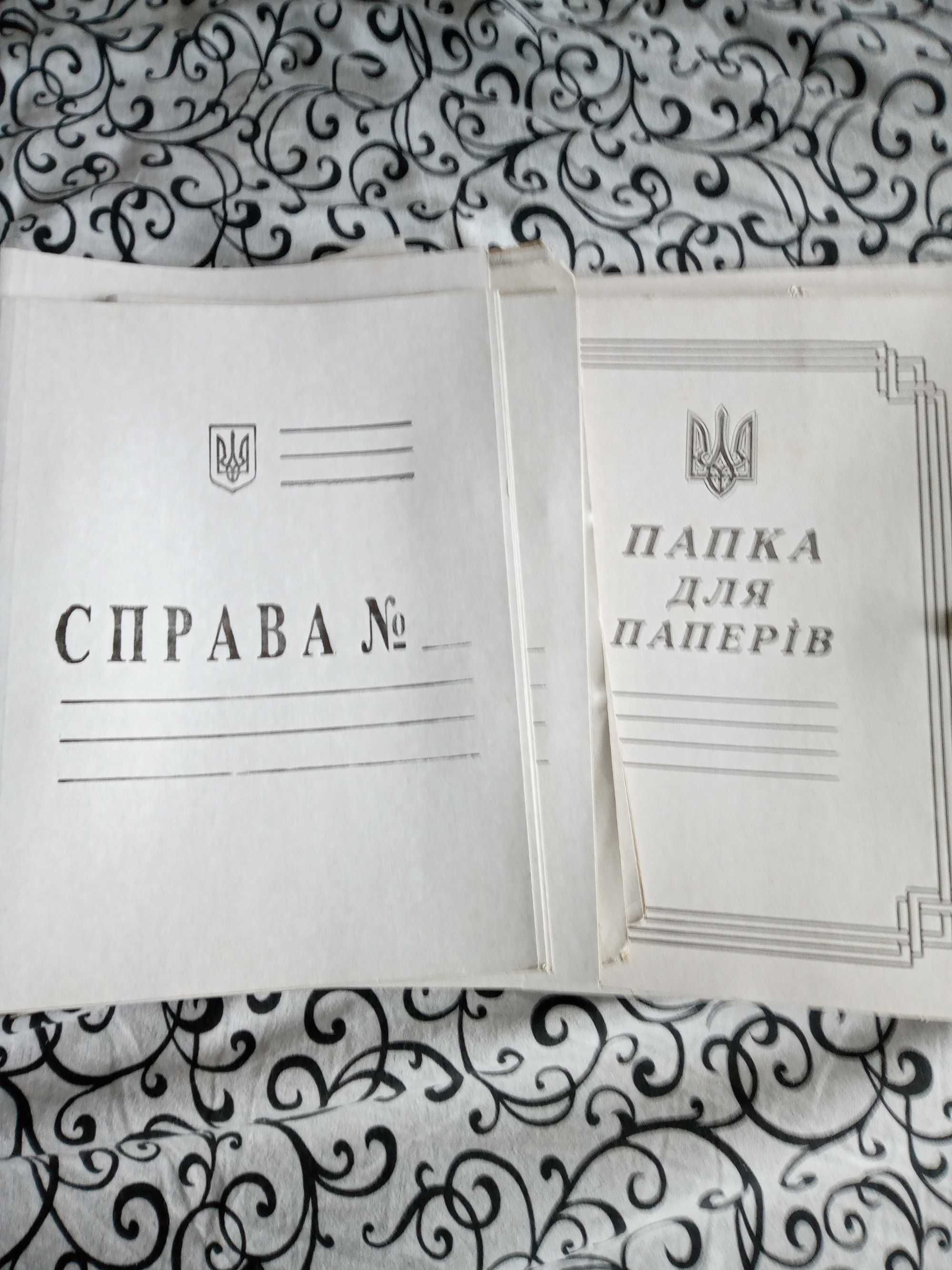 Папки , блокноты, тетрадь А4 в клеточку и линейку