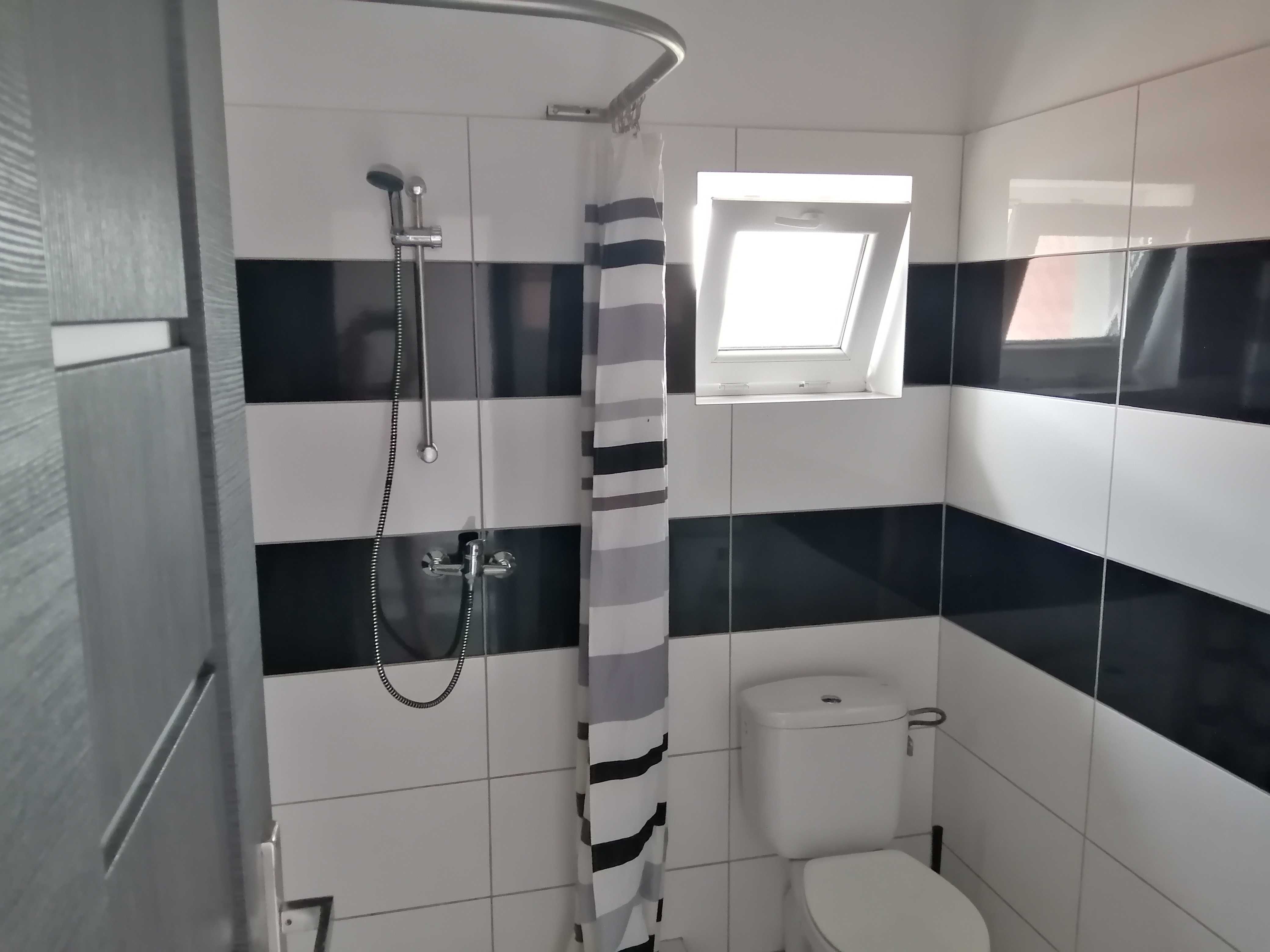 Noclegi prywatnie i dla firm. Pokoje z łazienkami.
