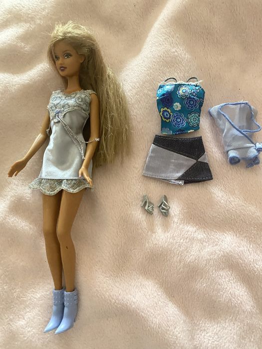 Barbie boneca nova