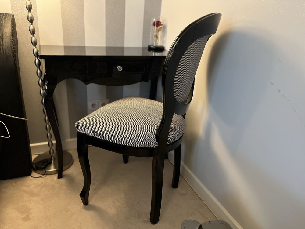 Toaletka polysk z krzeslem glamour