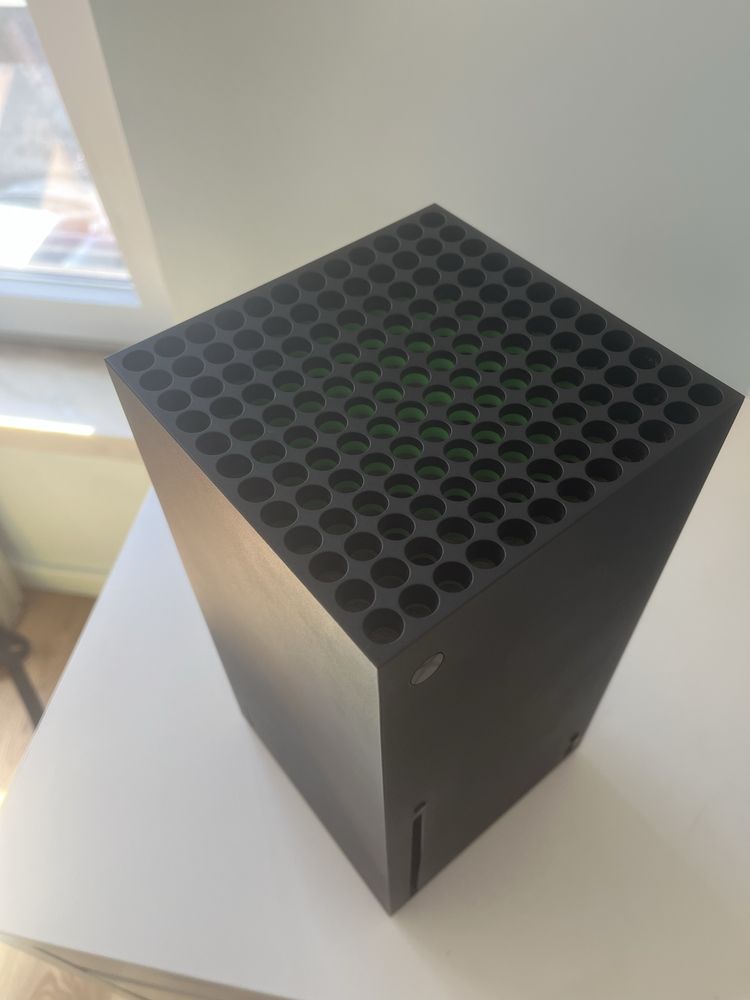 Xbox series X com adicao de  1 controle