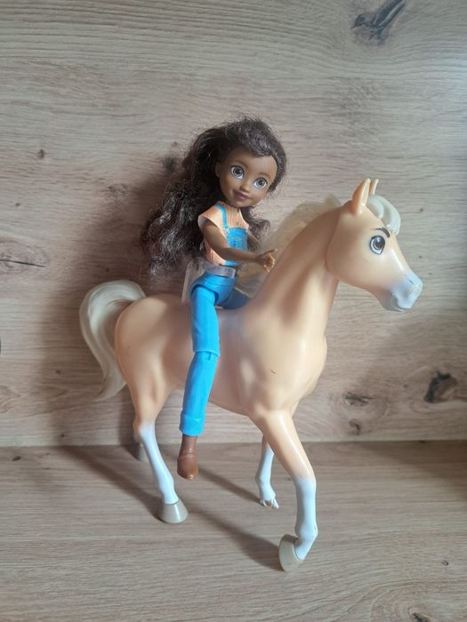 Lalka, koń, Mustang