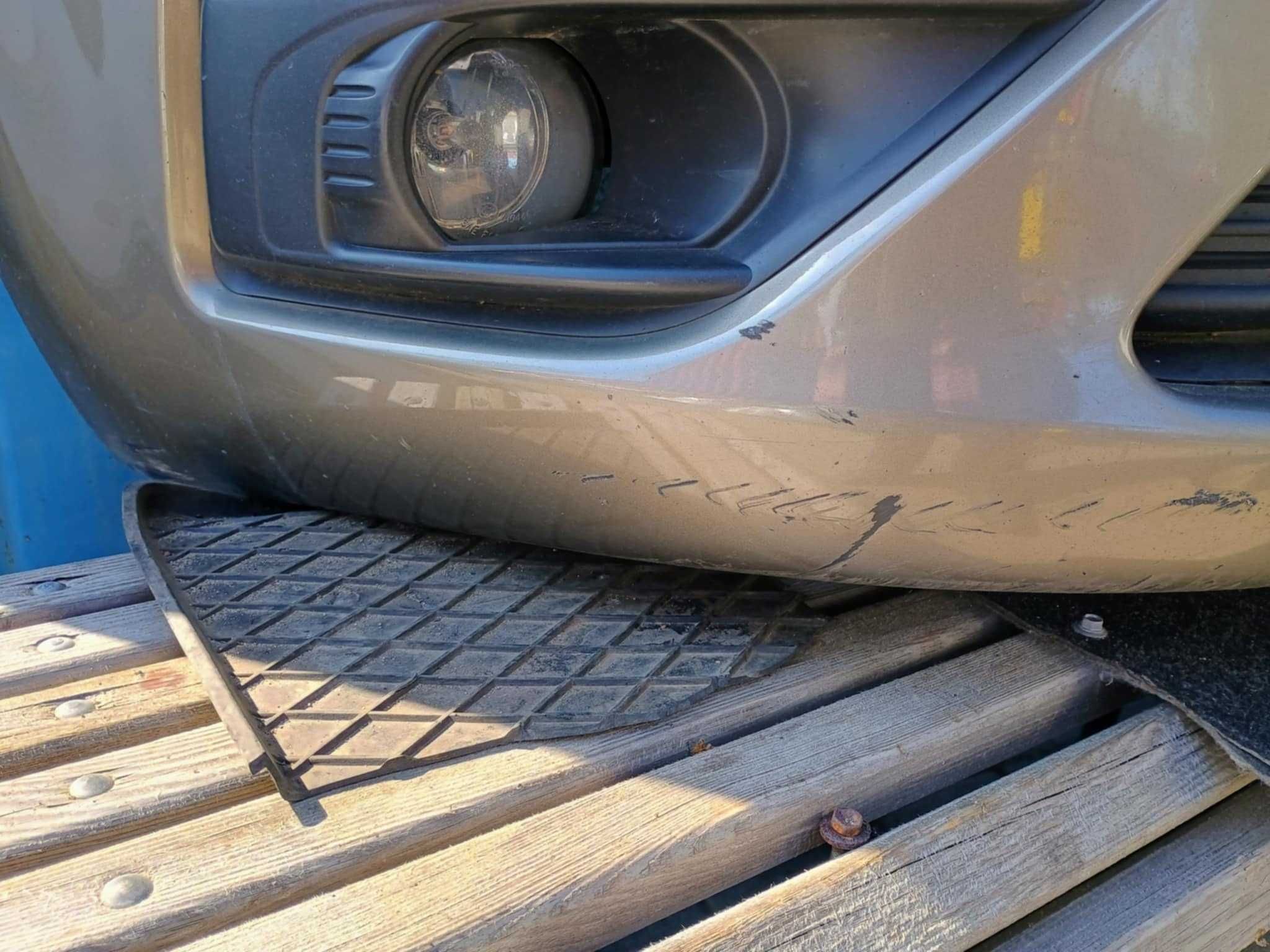 Zderzak Przód Przedni Citroen C4 Grand Picasso I 06r KOD LAKIERU KEBC